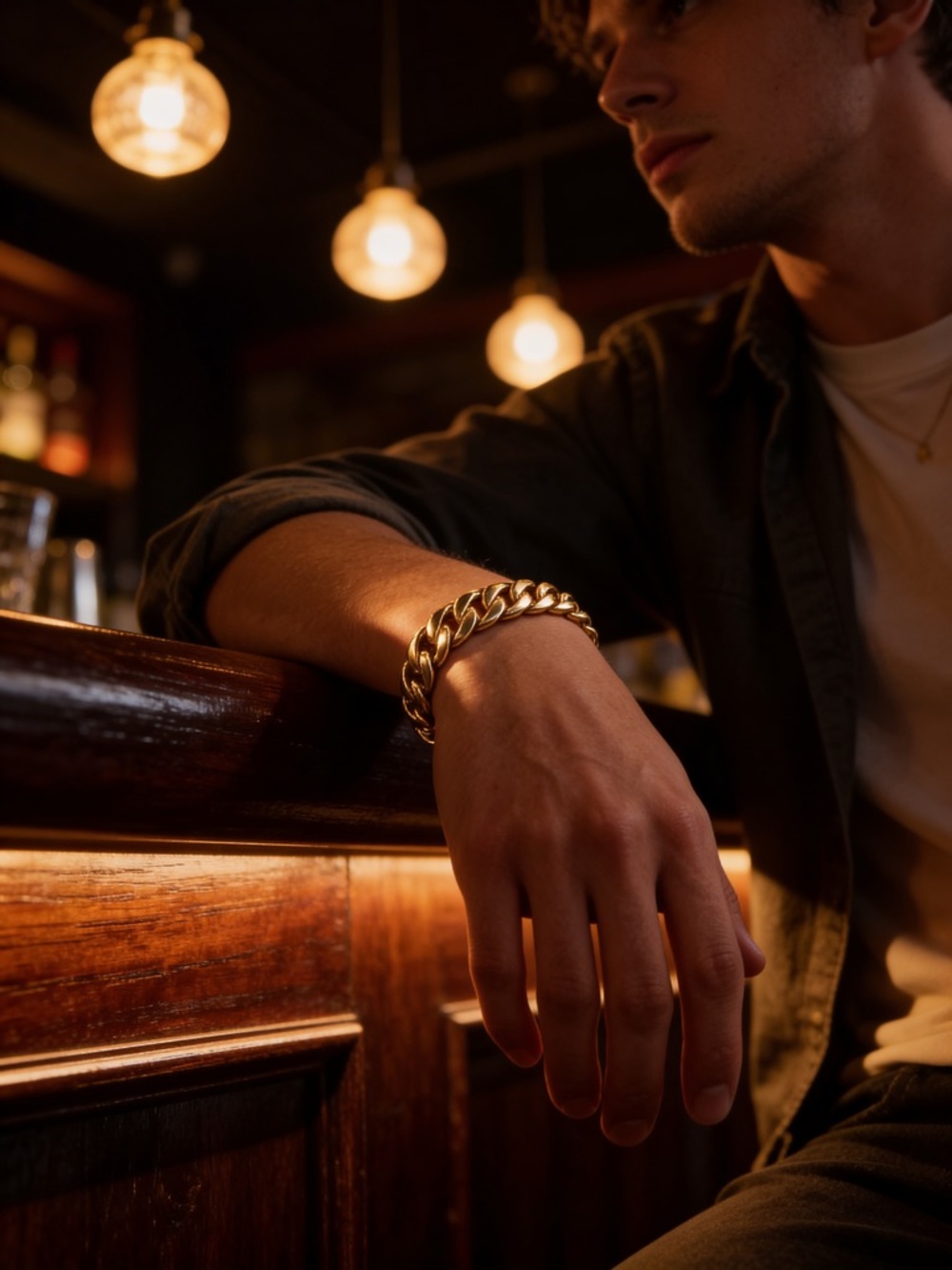 Men's Polished Gold Curb Bracelet - Sleek Chain Link